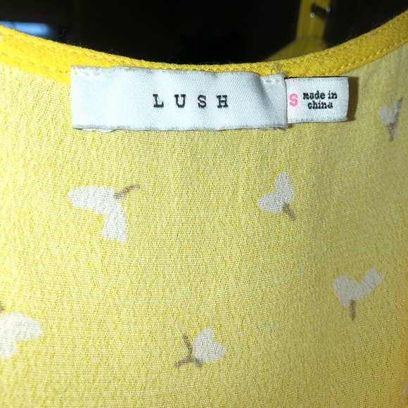 Lush Yellow Floral Tank - Ruffle neckline & underarms - Size S - Picture 6 of 7